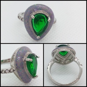 Anillo Gota Verde en Marco Brillante - Talla 7 USA