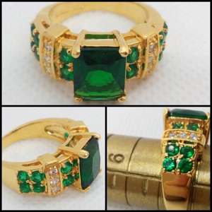 Anillo Glam Emerald – Talla 7 USA