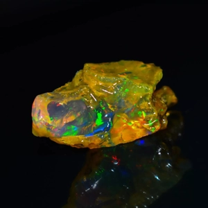 Ópalo de Fuego Etíope en Bruto – 32.95 Ct.