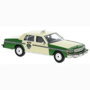 Chicago Cab 1987 Chevrolet Caprice 1/87 Diecast