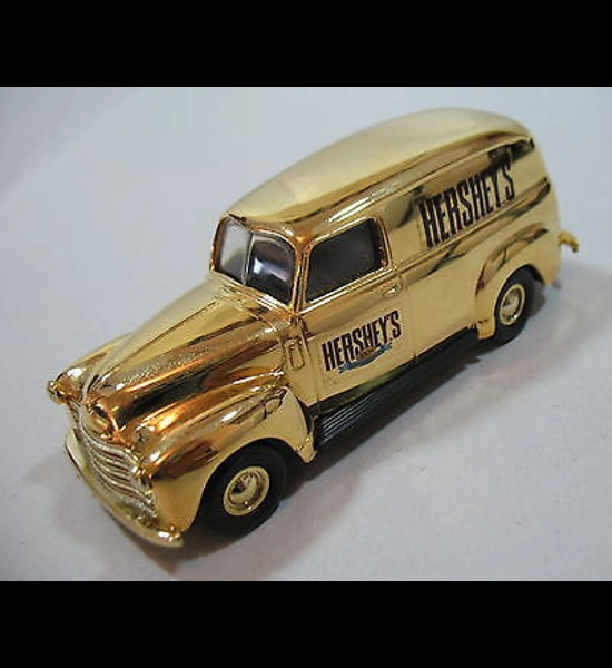 ERTL Hershey's 1950 Chevy Panel Van 1/43 Scale Diecast