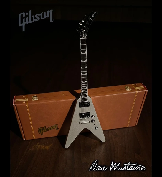 Axe Heaven Dave Mustaine Gibson Flying V - Silver Metallic Miniature Guitar