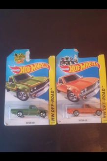 Hot Wheels 2 PC Datsun 620 Pick-Ups