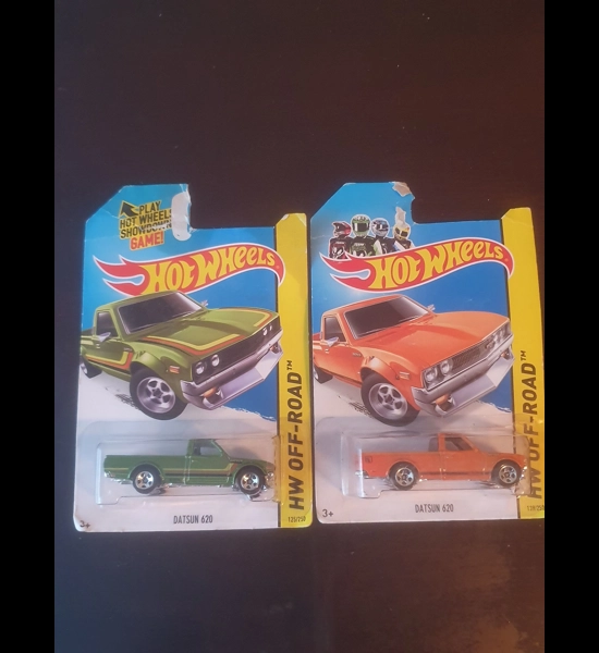 Hot Wheels 2 PC Datsun 620 Pick-Ups