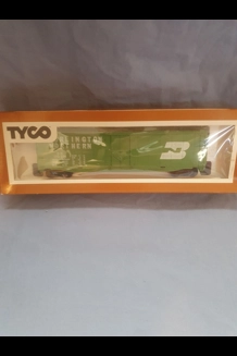 Tyco Electric Train Box Car - Burlington Northern