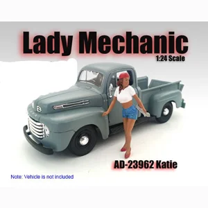Lady Mechanic Katie Diorama Figure 1:24 Scale