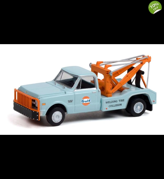 G.L. '69 Chevy C-30 Gulf Wrecker