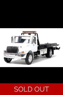 International Durastar 4400 Flatbed Tow Truck