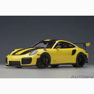 Autoart Porsche 911 GT2 Weissach Package