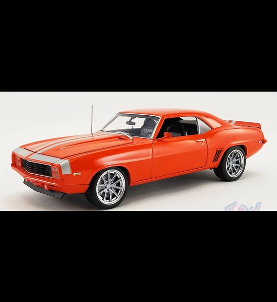 1969 Chevrolet Camaro Restomod 1/18 Diecast