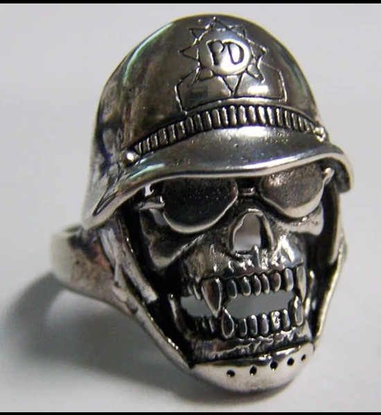 Vampire Skull Biker Ring