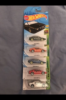 Hot Wheels Lotus Espirit S1 - 5 Color Options