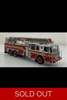 FDNY Manhattan '13 Ferrara Ladder 8 Diecast 1/87 Scale