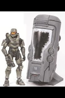 Halo 4 Cryotube W/Master Chief Action Figure