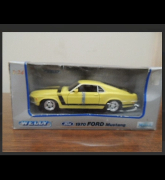 1970 Ford Mustang Welly 1:24 Scale Die Cast