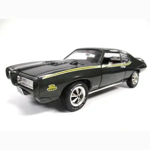 1969 Pontiac GTO Judge Midnight Green 1/18 Diecast