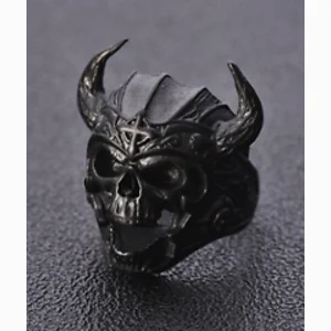 LG Viking Black Skull W/Horns Ring