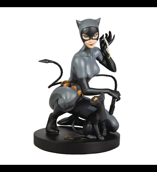 DC Designer Series Catwoman Lau Statue