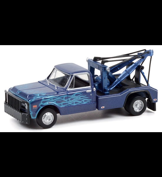 G.L. '69 Chevy C-30 Dually Wrecker