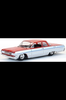 Greenlight 1964 Chevrolet Biscayne Lowrider 1/64..