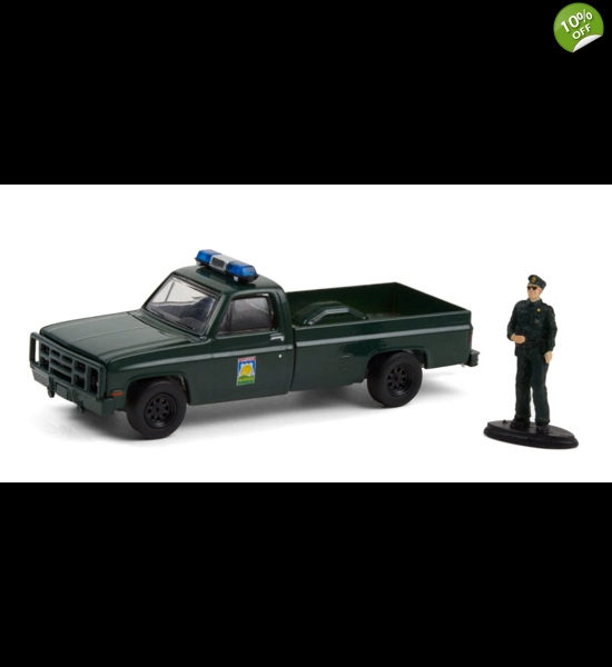 G.L. '86 Chevrolet M1008 W/Officer