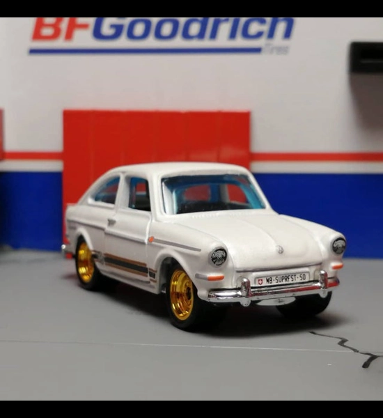 Matchbox '65 VW Type 3 Fastback 50th Anniversary