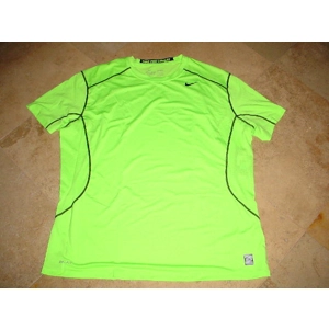 Nike Pro Combat Core 2.0 Fit..