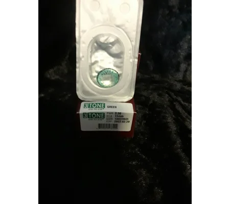 Green contact lens