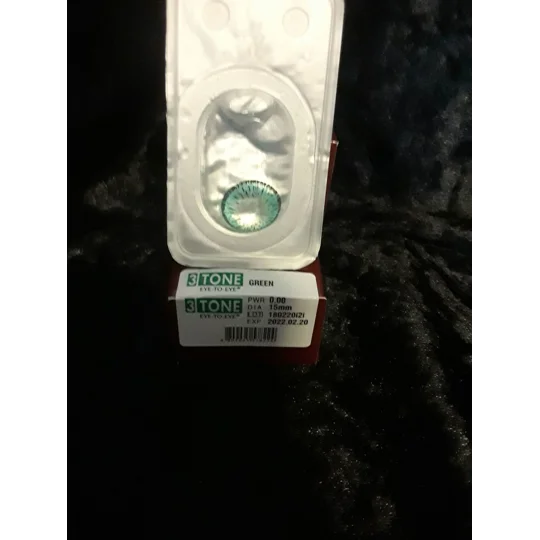 Green contact lens