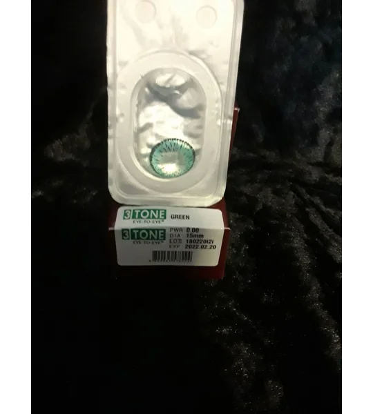 Green contact lens