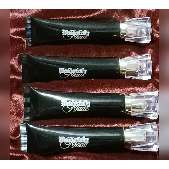 Queen’s Crown Collection
