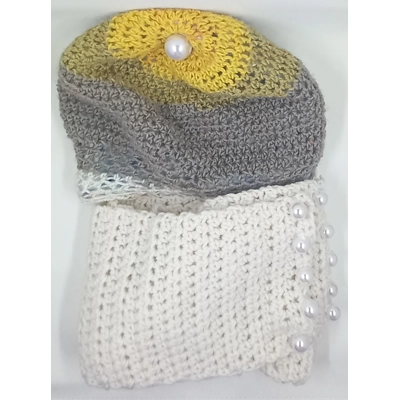 Ebuuks Honey Glazed Flecked Variegated Hat and Eggshell Scarf Set with Daisy Fleece Lining