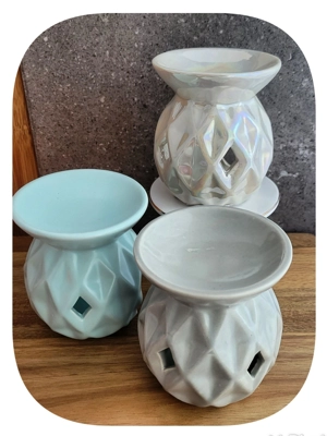 Diamond Pattern Wax Mel..