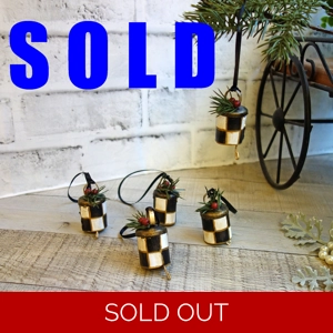 Checked Ornaments Set/5 Olde Worlde Bells