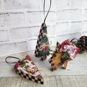Checked Heirloom Folk Art Vintage Christmas Ornament Set