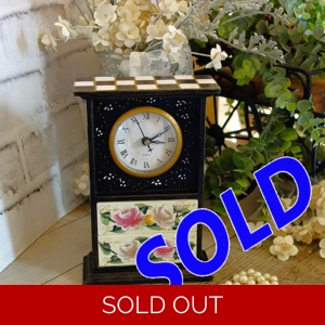 Hand Painted Checks Clock with Pink Rose Decor