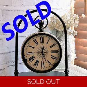 Elegant Checks Large Mantle Clock on Hanger