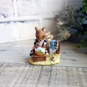 Checked Figurine Mouse Wash Day Courtly Decor