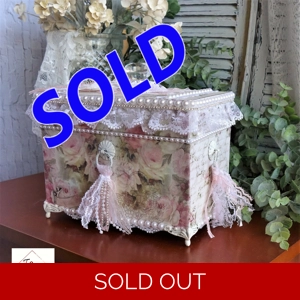 Decorative Rose Tea Box, Bisquette Crumpet Serving Box