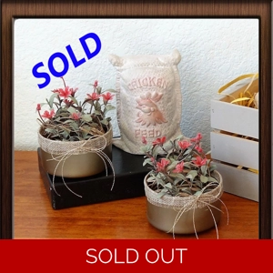 Farmhouse Tier Tray Feed Sack Figurine & Florals