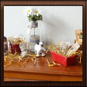 Grain Sacks & Hay Farmhouse Tier Tray Decor