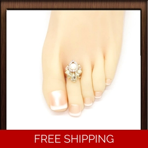 Pearled Sea Mist Crystal Toe Ring Toe Charm The Crafty Hobbit