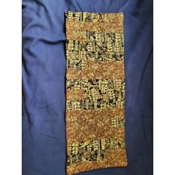 Bronze Vines Table Runner