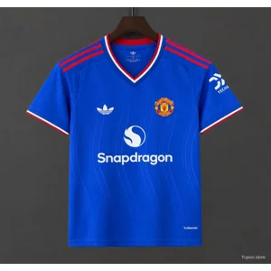 Manchester United away adults