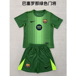 Barcelona goalkeeper kids Barcelona goalkeeper kids
