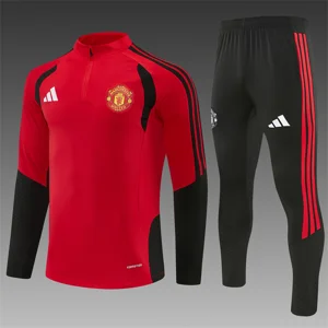 Manchstester United tracksuit