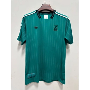 Liverpool adidas style Liverpool adidas style