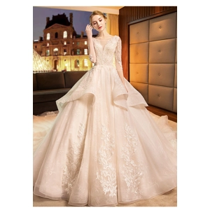 New Hepburn French Retro Starry Long-Sleeved Trailing Wedding Gown.