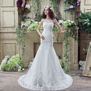 2020 Fishtail Hand Embroidery Backless Trailing wedding Dress