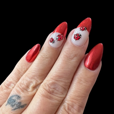 Nail Set - Lady bugs